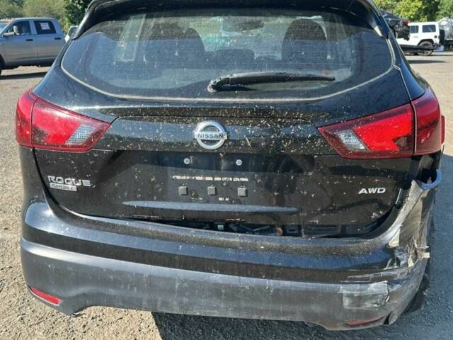 Черный Ниссан Rogue, объемом двигателя 0 л и пробегом 101 тыс. км за 12850 $, фото 5 на Automoto.ua