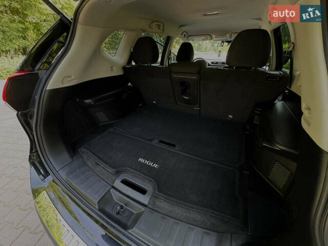 Черный Ниссан Rogue, объемом двигателя 2.49 л и пробегом 140 тыс. км за 14999 $, фото 9 на Automoto.ua