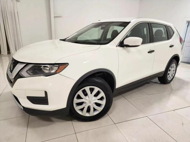 Черный Ниссан Rogue, объемом двигателя 2.5 л и пробегом 63 тыс. км за 14000 $, фото 2 на Automoto.ua