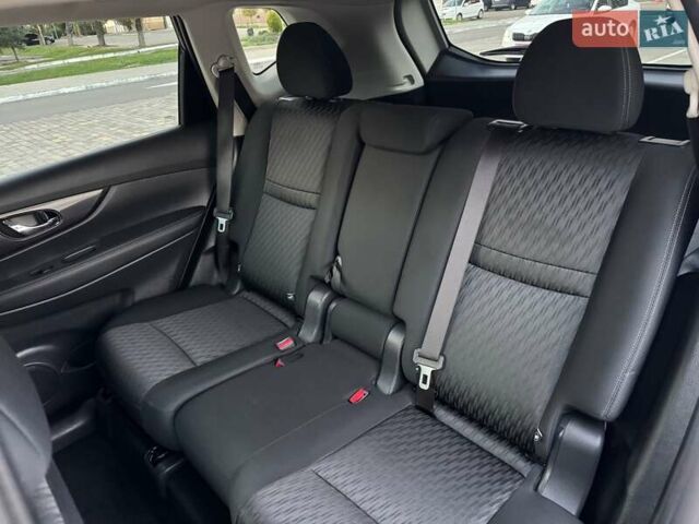 Чорний Ніссан Rogue, об'ємом двигуна 2.5 л та пробігом 188 тис. км за 15999 $, фото 21 на Automoto.ua