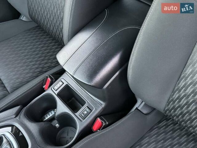 Чорний Ніссан Rogue, об'ємом двигуна 2.5 л та пробігом 188 тис. км за 15999 $, фото 35 на Automoto.ua