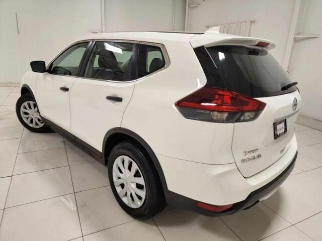 Черный Ниссан Rogue, объемом двигателя 2.5 л и пробегом 63 тыс. км за 14000 $, фото 1 на Automoto.ua