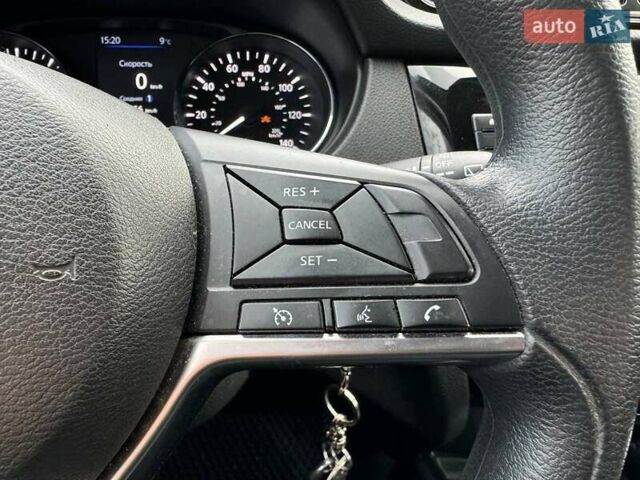 Черный Ниссан Rogue, объемом двигателя 2.49 л и пробегом 109 тыс. км за 16490 $, фото 12 на Automoto.ua