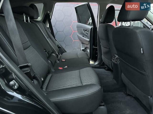 Черный Ниссан Rogue, объемом двигателя 2.49 л и пробегом 139 тыс. км за 17900 $, фото 22 на Automoto.ua