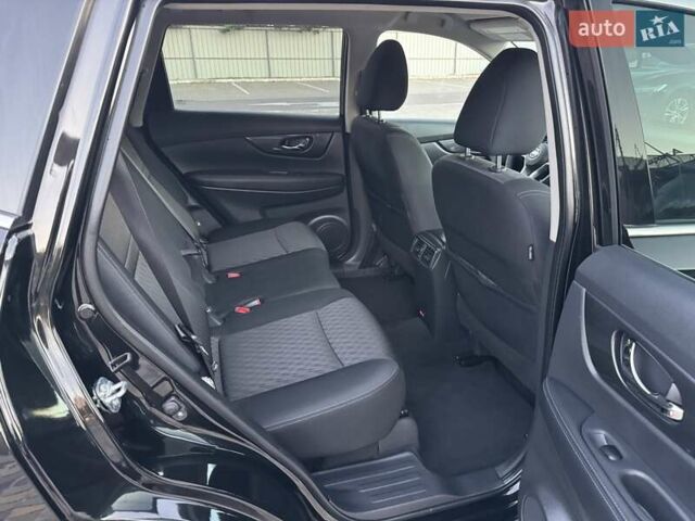 Черный Ниссан Rogue, объемом двигателя 2.5 л и пробегом 188 тыс. км за 15999 $, фото 23 на Automoto.ua