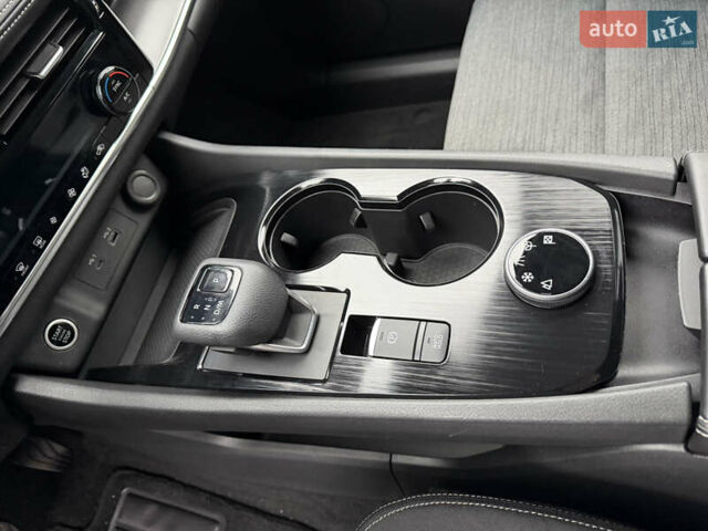 Черный Ниссан Rogue, объемом двигателя 2.49 л и пробегом 81 тыс. км за 19900 $, фото 17 на Automoto.ua