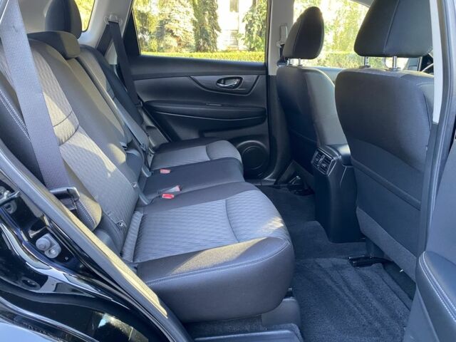 Черный Ниссан Rogue, объемом двигателя 2.5 л и пробегом 184 тыс. км за 12999 $, фото 20 на Automoto.ua