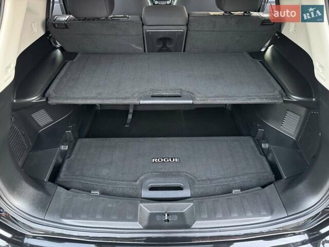 Чорний Ніссан Rogue, об'ємом двигуна 2.5 л та пробігом 188 тис. км за 15999 $, фото 72 на Automoto.ua