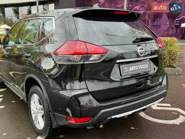 Черный Ниссан Rogue, объемом двигателя 2.49 л и пробегом 109 тыс. км за 16490 $, фото 5 на Automoto.ua