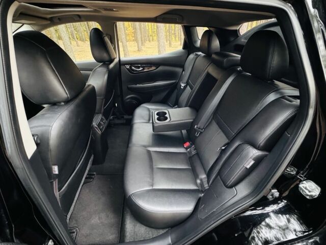 Черный Ниссан Rogue, объемом двигателя 2 л и пробегом 89 тыс. км за 18800 $, фото 10 на Automoto.ua