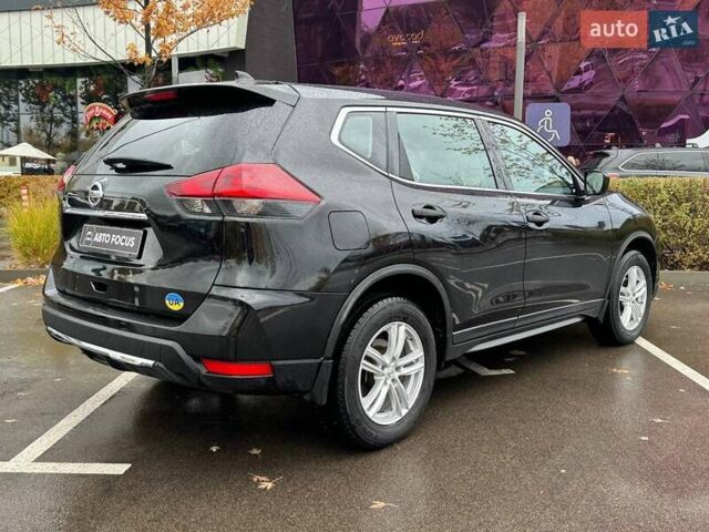 Черный Ниссан Rogue, объемом двигателя 2.49 л и пробегом 109 тыс. км за 16490 $, фото 7 на Automoto.ua