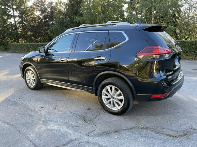 Черный Ниссан Rogue, объемом двигателя 2.5 л и пробегом 184 тыс. км за 12999 $, фото 3 на Automoto.ua