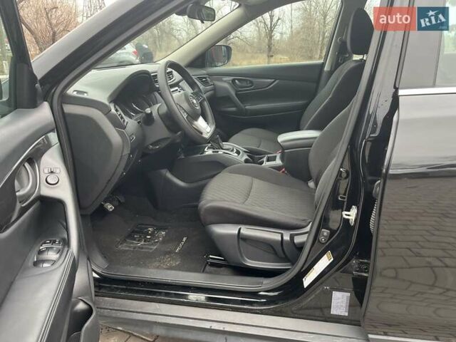 Чорний Ніссан Rogue, об'ємом двигуна 2.49 л та пробігом 141 тис. км за 14400 $, фото 8 на Automoto.ua