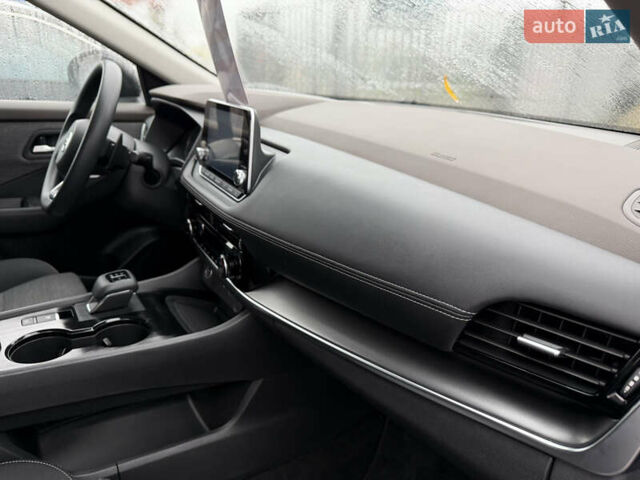 Черный Ниссан Rogue, объемом двигателя 2.49 л и пробегом 81 тыс. км за 19900 $, фото 35 на Automoto.ua