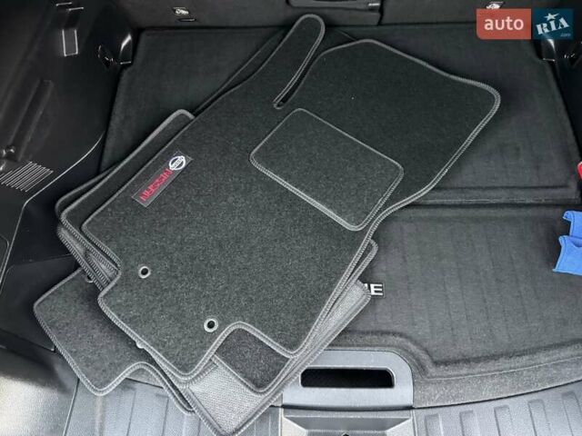 Чорний Ніссан Rogue, об'ємом двигуна 2.5 л та пробігом 188 тис. км за 15999 $, фото 74 на Automoto.ua