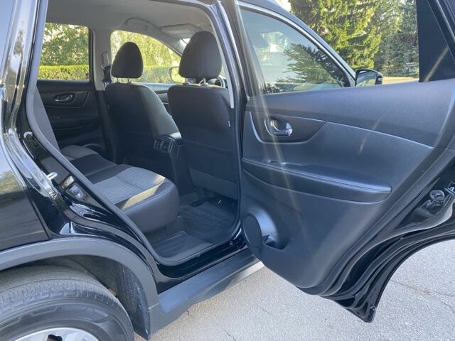 Черный Ниссан Rogue, объемом двигателя 2.5 л и пробегом 184 тыс. км за 12999 $, фото 19 на Automoto.ua