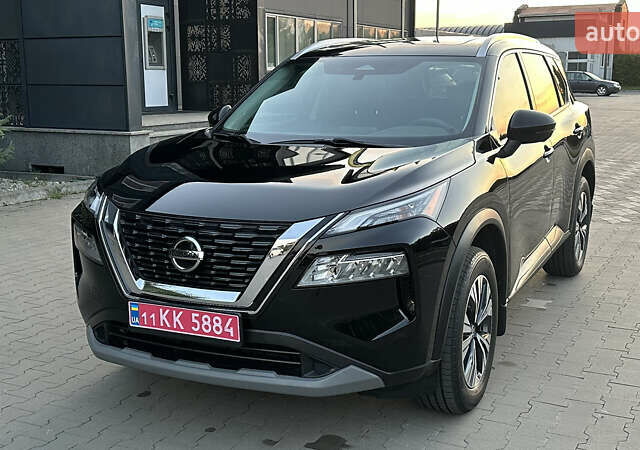 Черный Ниссан Rogue, объемом двигателя 2.49 л и пробегом 28 тыс. км за 24900 $, фото 2 на Automoto.ua