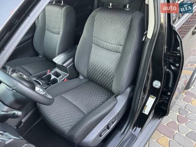 Черный Ниссан Rogue, объемом двигателя 2.5 л и пробегом 188 тыс. км за 15999 $, фото 32 на Automoto.ua