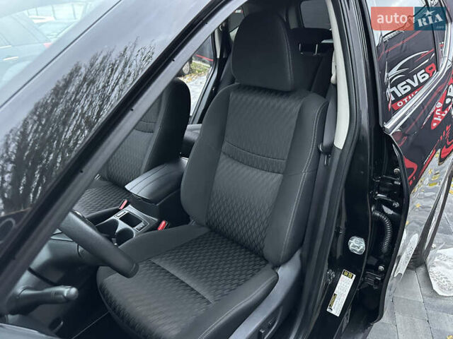 Черный Ниссан Rogue, объемом двигателя 2.49 л и пробегом 139 тыс. км за 17900 $, фото 19 на Automoto.ua