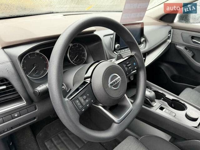 Черный Ниссан Rogue, объемом двигателя 2.49 л и пробегом 81 тыс. км за 19900 $, фото 14 на Automoto.ua