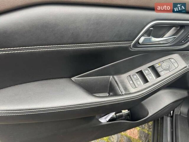 Чорний Ніссан Rogue, об'ємом двигуна 2.49 л та пробігом 19 тис. км за 23900 $, фото 3 на Automoto.ua