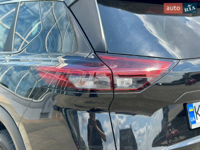 Чорний Ніссан Rogue, об'ємом двигуна 2.5 л та пробігом 112 тис. км за 20490 $, фото 18 на Automoto.ua