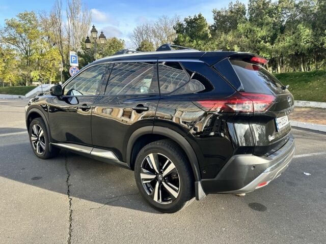 Черный Ниссан Rogue, объемом двигателя 2.5 л и пробегом 79 тыс. км за 25555 $, фото 4 на Automoto.ua