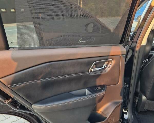 Черный Ниссан Rogue, объемом двигателя 2.49 л и пробегом 157 тыс. км за 19700 $, фото 17 на Automoto.ua