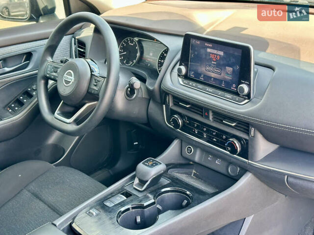 Чорний Ніссан Rogue, об'ємом двигуна 2.5 л та пробігом 112 тис. км за 20490 $, фото 45 на Automoto.ua