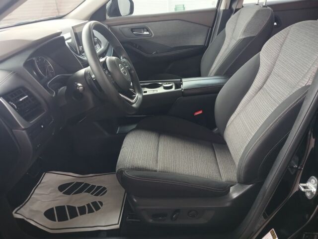 Черный Ниссан Rogue, объемом двигателя 0 л и пробегом 180 тыс. км за 18750 $, фото 19 на Automoto.ua