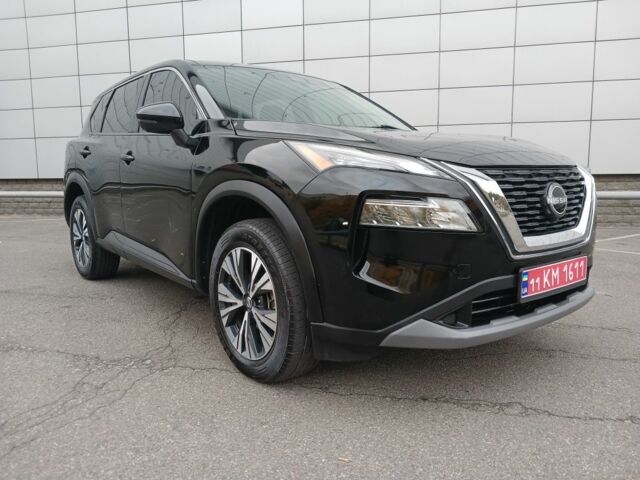 Черный Ниссан Rogue, объемом двигателя 0 л и пробегом 180 тыс. км за 18750 $, фото 2 на Automoto.ua