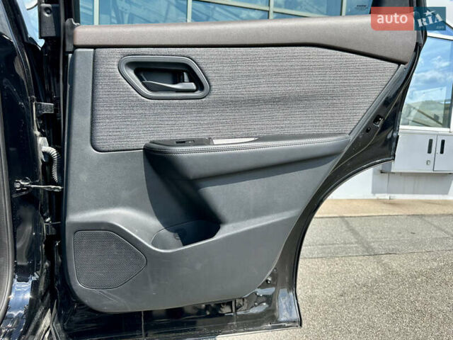 Чорний Ніссан Rogue, об'ємом двигуна 2.5 л та пробігом 112 тис. км за 20490 $, фото 38 на Automoto.ua