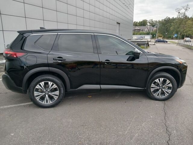 Черный Ниссан Rogue, объемом двигателя 0 л и пробегом 180 тыс. км за 18750 $, фото 7 на Automoto.ua