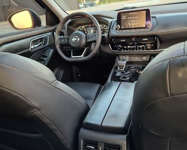 Черный Ниссан Rogue, объемом двигателя 2.49 л и пробегом 157 тыс. км за 19700 $, фото 10 на Automoto.ua