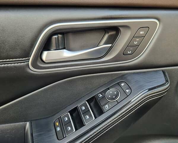 Черный Ниссан Rogue, объемом двигателя 2.49 л и пробегом 157 тыс. км за 19700 $, фото 16 на Automoto.ua