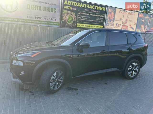 Черный Ниссан Rogue, объемом двигателя 2.49 л и пробегом 107 тыс. км за 21500 $, фото 4 на Automoto.ua