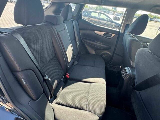 Чорний Ніссан Rogue, об'ємом двигуна 2 л та пробігом 55 тис. км за 15000 $, фото 7 на Automoto.ua