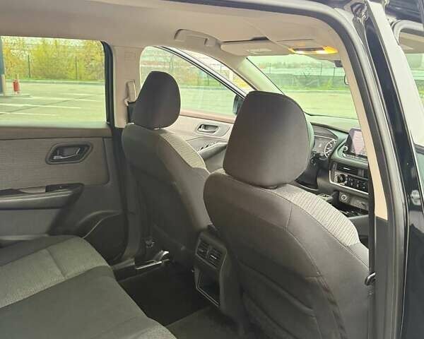 Черный Ниссан Rogue, объемом двигателя 2.5 л и пробегом 136 тыс. км за 20500 $, фото 12 на Automoto.ua