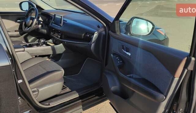 Черный Ниссан Rogue, объемом двигателя 2.49 л и пробегом 162 тыс. км за 22000 $, фото 6 на Automoto.ua