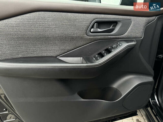 Черный Ниссан Rogue, объемом двигателя 2.49 л и пробегом 139 тыс. км за 19900 $, фото 9 на Automoto.ua