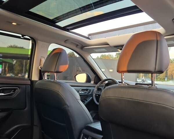 Черный Ниссан Rogue, объемом двигателя 2.49 л и пробегом 157 тыс. км за 19700 $, фото 13 на Automoto.ua