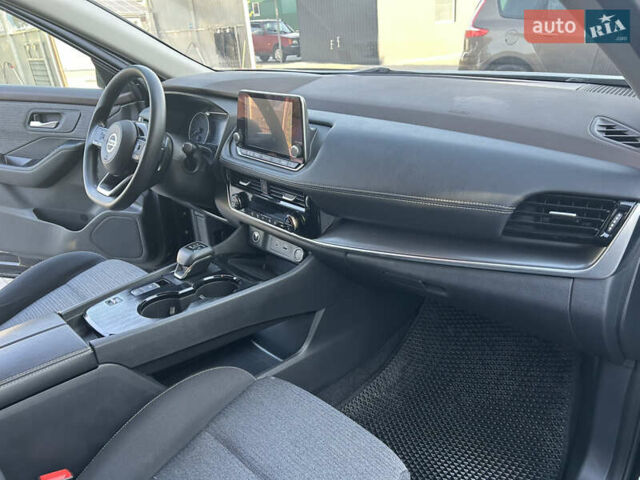 Черный Ниссан Rogue, объемом двигателя 2.49 л и пробегом 107 тыс. км за 21500 $, фото 13 на Automoto.ua