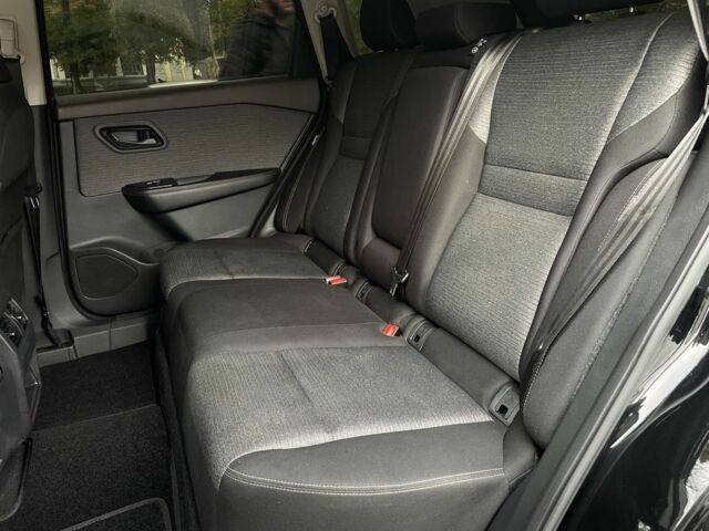 Черный Ниссан Rogue, объемом двигателя 2.5 л и пробегом 121 тыс. км за 19500 $, фото 12 на Automoto.ua