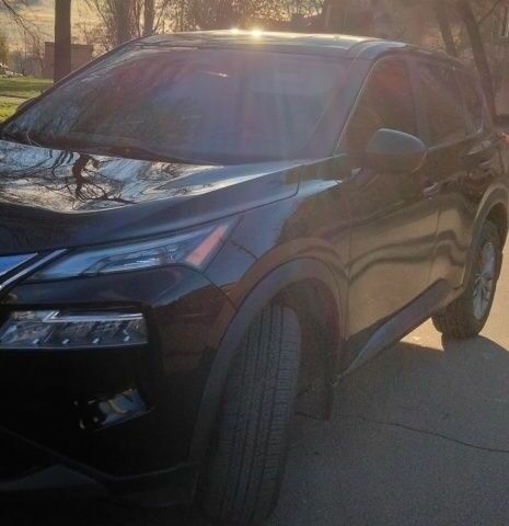 Чорний Ніссан Rogue, об'ємом двигуна 0 л та пробігом 120 тис. км за 20000 $, фото 6 на Automoto.ua