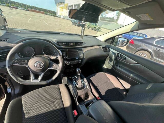 Чорний Ніссан Rogue, об'ємом двигуна 2 л та пробігом 55 тис. км за 15000 $, фото 4 на Automoto.ua