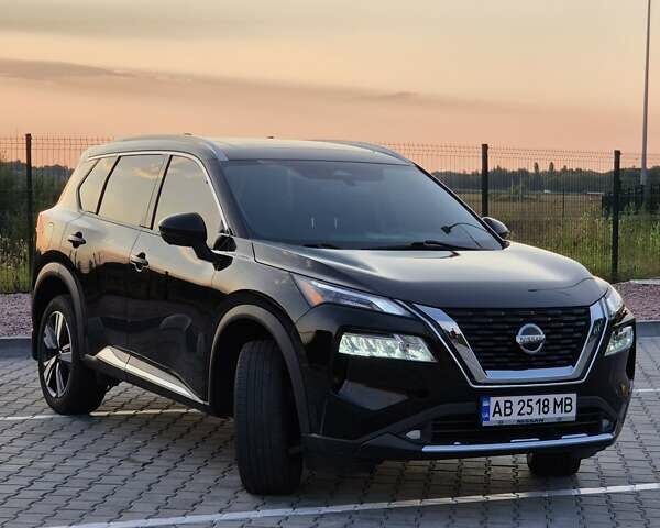 Черный Ниссан Rogue, объемом двигателя 2.49 л и пробегом 157 тыс. км за 19700 $, фото 5 на Automoto.ua