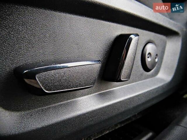 Черный Ниссан Rogue, объемом двигателя 1.5 л и пробегом 30 тыс. км за 19800 $, фото 8 на Automoto.ua