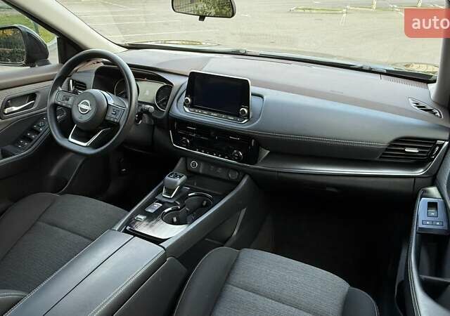 Ніссан Rogue 2022 у Дніпро (Дніпропетровську) на Automoto.ua Чорний Ніссан Rogue, об'ємом двигуна 1.5 л та пробігом 45 тис. км за 24800 $, фото 33 на Automoto.ua