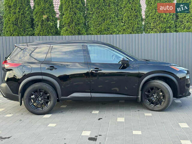 Черный Ниссан Rogue, объемом двигателя 1.5 л и пробегом 47 тыс. км за 24400 $, фото 11 на Automoto.ua