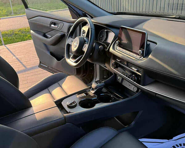 Черный Ниссан Rogue, объемом двигателя 1.5 л и пробегом 47 тыс. км за 24400 $, фото 17 на Automoto.ua